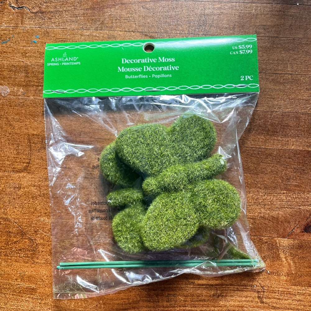 Ashland Green Moss Butterflies